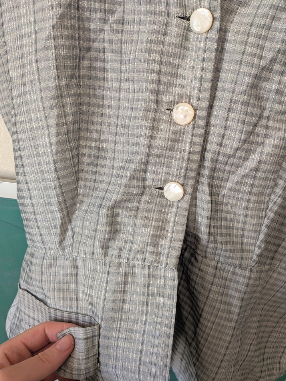 Light Gray Plaid Button Front Peplum Silk Skirt Suit 1950s Vintage - Picture 4 of 4